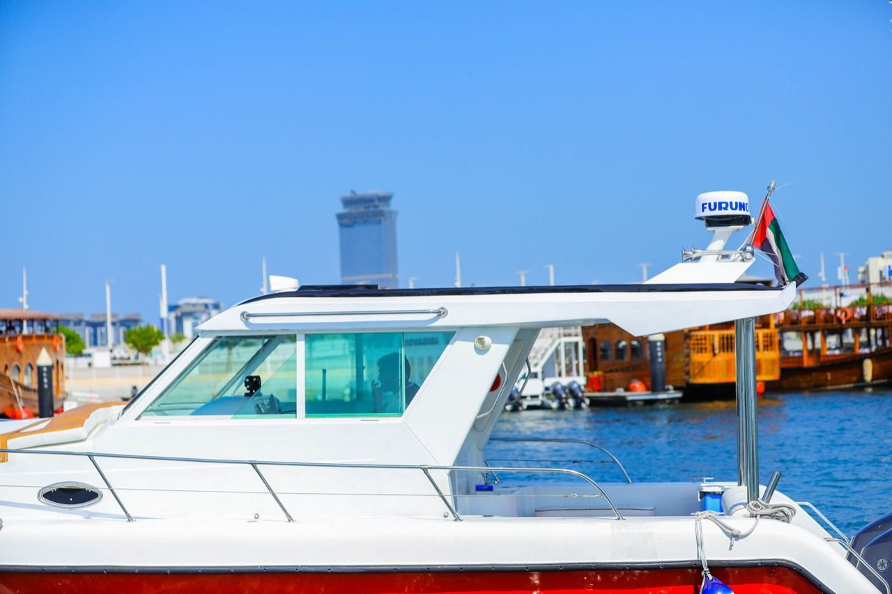 40ft Luxury Yacht View